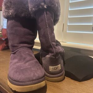UGG Purple Winter Boots with Sheepskin Lining
